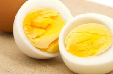 O que acontece com seu corpo se comer 2 ovos todos os dias? Descubra!