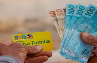 Bloqueados do Bolsa Família estão voltando a receber o benefício