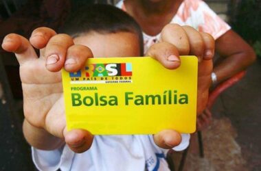 Bolsa Família MAIO terá saque extraordinário de R$ 900