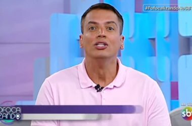 Leo Dias quebra protocolo e fala ao vivo sobre cancelamento do ‘Fofocalizando’