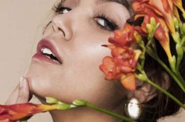 Maquiagem inspirada em flores: desperte sua beleza natural!