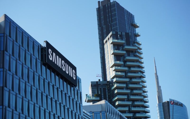 Samsung ultrapassa Apple e se torna marca mais vendida de celulares no mundo