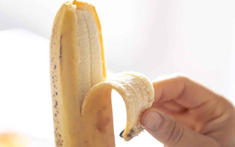 Esta é a melhor hora para comer uma banana à noite