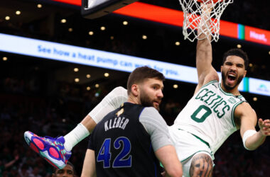 Boston Celtics atropela Dallas Mavericks e abre vantagem na final da NBA