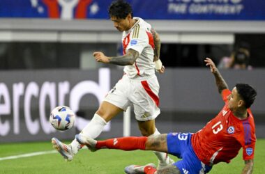 Chile e Peru não saem do 0 a 0 na Copa América