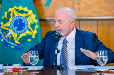 Lula sanciona taxação de compras internacionais de até US$ 50 em meio a críticas