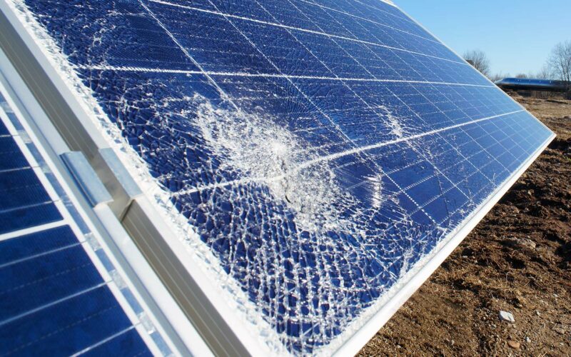 Projeto de Lei propõe incentivos para reciclagem de painéis solares no Brasil