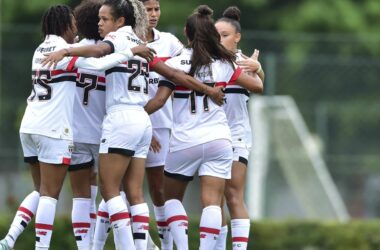 São Paulo goleia Santos por 4 a 0 no Brasileiro Feminino