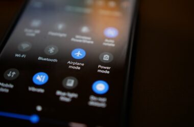 iOS 18 mudará cor de ícones de apps com Modo Escuro ativo