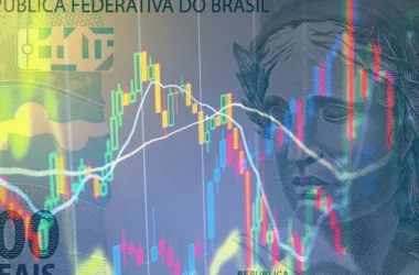 Economia brasileira prevê crescimento de 2%, mas déficit fiscal continua elevado, aponta pesquisa