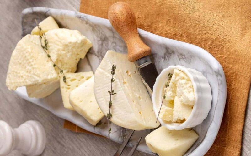 Receita fácil de queijo mussarela caseiro cremoso e delicioso!